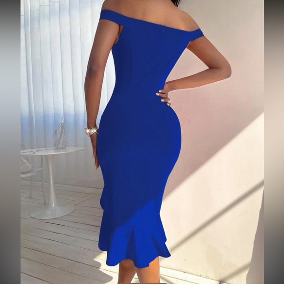 Ruffle Hem Bodycon Dress *BRAND NEW* - Picture 2 of 2